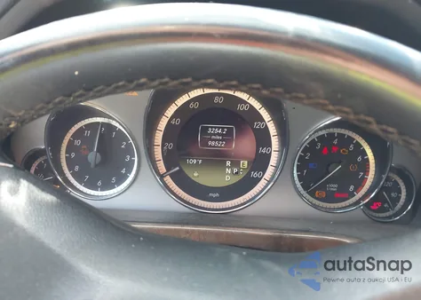 2012 Mercedes-Benz E 350 z USA, uszkodzony, nr VIN WDDHF5KB5CA608615